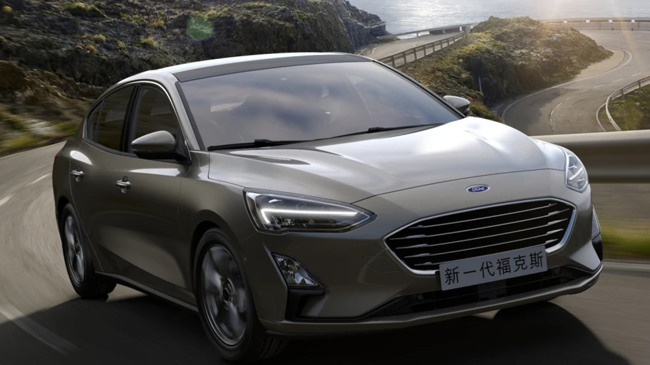 Ford Focus Sedan dış görseli