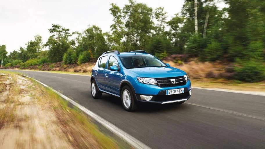 Dacia Sandero dış görseli