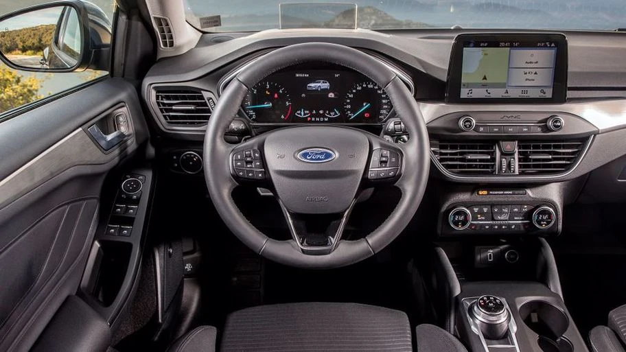 Ford Focus Hatchback iç görseli
