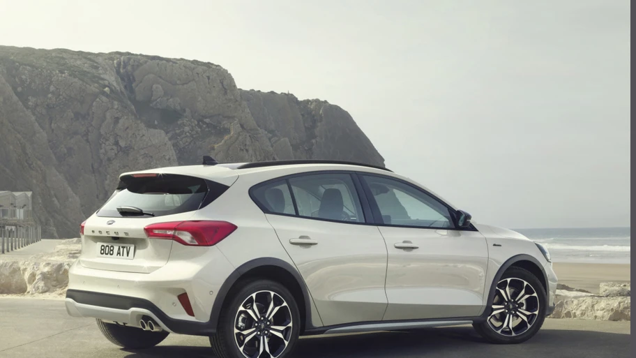 Ford Focus Hatchback dış görseli