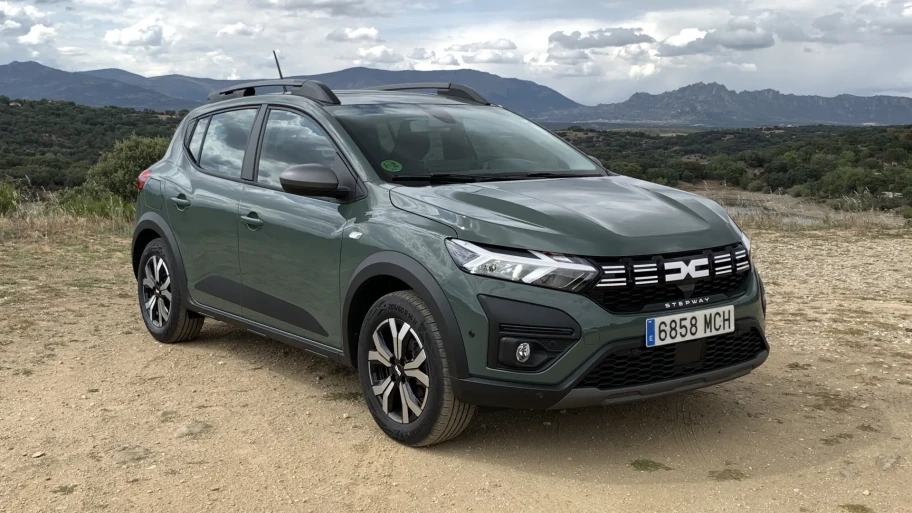 Dacia Sandero dış görseli